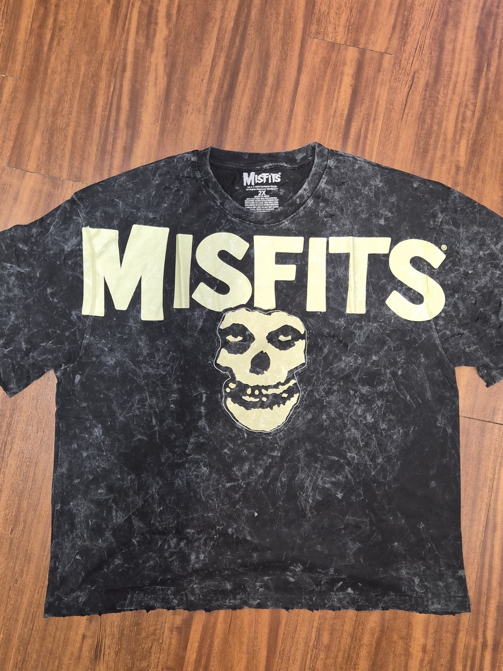 Misfits Men's Black Graphic Short Sleeve Tee with Pale Yellow Logo